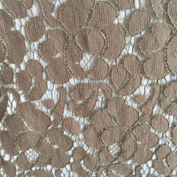 Lace dress - Picture 6 of 6